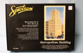 Spectrum Bachmann's HO Gauge Cityscenes Metropolitan Building