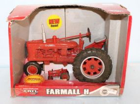 ERTL Case Farmall H Tractor