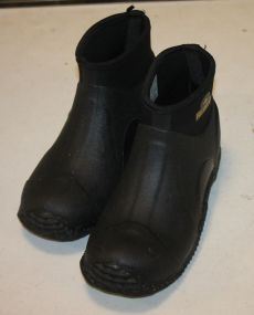Redhead Slip on Water Shoes Size 8