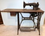 Singer Sewing Machine with Treble Base