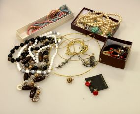 Box Lot of Jewelry