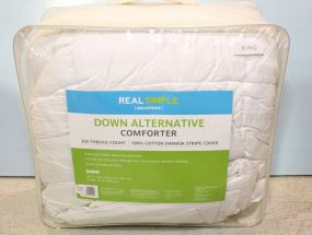 Down Alternative King Size Comforter 