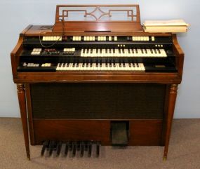 Model 4300 Wurlitzer Organ