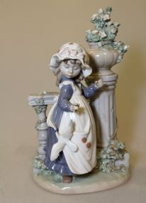 Large Lladro Porcelain Figurine 