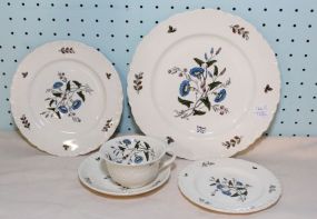Five Piece Place Setting of Williamsburg Wild Flowers by Wedgwood 