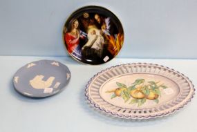 Wedgwood Plate, Nativity Plate & Oval Italy Platter