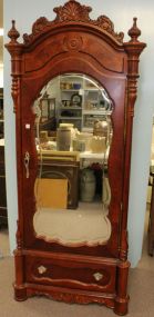 Pulaski Furniture Mahogany Victorian Style Single Door Armoire 