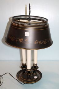 Black Metal Toile Lamp