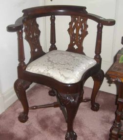 Reproduction Corner Chair