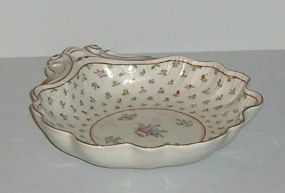 Scalloped Edges Dresden Handled Bowl