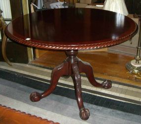 Mahogany Single Pedestal Round Breakfast table Chippendale Style with Gadroon Border