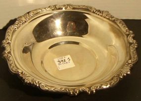 Silver plated bowl w/scalloped rim
