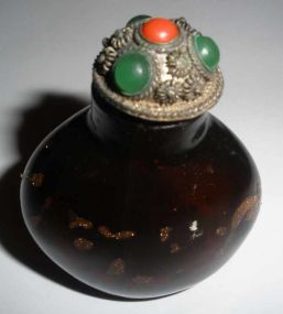 Peking Snuff Bottle with Jeweled Stopper