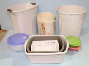 Plastic Garbage Cans & Containers 