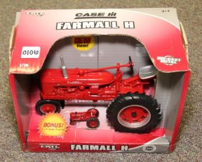 McCORMICK/FARMALL H-DIE CAST METAL 2 TRACTORS