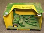 JOHN DEERE FORAGE HARVESTER(1/16)/ERTL(15523)/DIE-CAST METAL