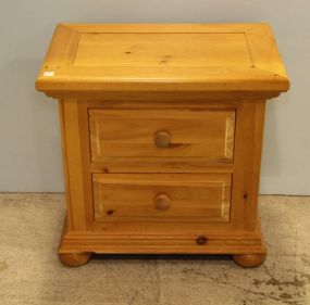 Broyhill Pine End Table 