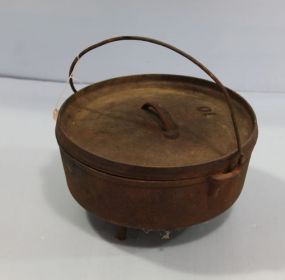 #10 Cast Iron Pot with Lid