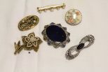 Mixed Lot of Costume Brooches