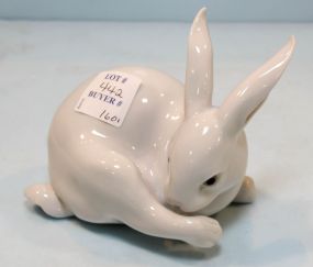 Lladro Preening Bunny 