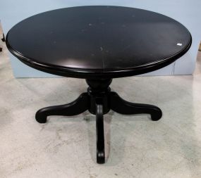 Black Lacquer Round Table 