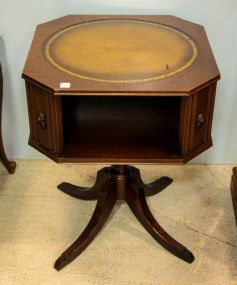 Mahogany Duncan Phyfe Leather Top Table