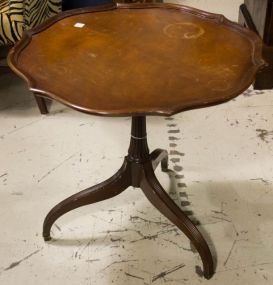 Mahogany Single Pedestal Pie Crust Table