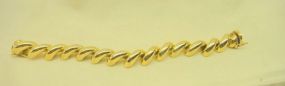 One stamped 10KT Yellow Gold Lady's 7.5