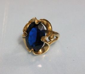 10K Gold Ladies Ring with Blue Stone