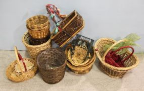 Box Lot of Various Baskets