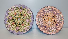 Two Pintador a Mano Puebla Plates