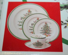 Two Five Place Setting of Spode Christmas Tree, Set of Four Dinner Plates