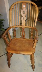 Pine Brace Back Windsor Chair