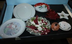 Lot of Various Size Christmas Plates