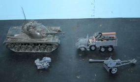 Army Tank and Other Army Toys Army tank 8