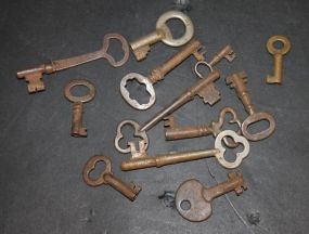 Lot of Antique Keys