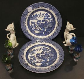 Two Lefton China Cats, Four Mini Oil Lamps, and Two Churchill English Willow Plates cats 6