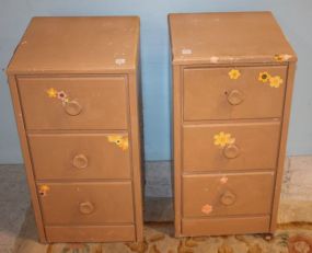 Two Small Painted Three Drawer Chests 14