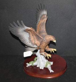 Lenox Smithsonian Institute Figurine of Eagle on stand, 11