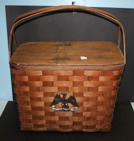 Large Puteny (Vermont) Picnic Basket with Eagle 20