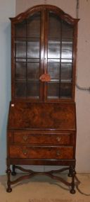 Bonnet Top Drop Front Secretary William and Mary style walnut bookcase top secretary (one back leg repaired); 30