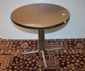 Formica Top Round Table