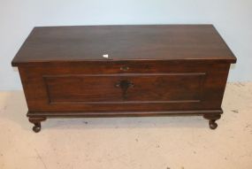 Walnut Queen Ann Cedar Chest with Shell Carving