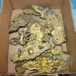 Box Lot of Drawer Pulls