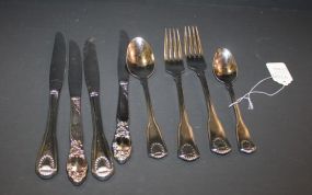 8 Pieces Stainless Flatware
