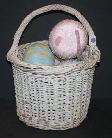 Large Basket with Eggs 14
