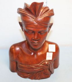Hand carved Philippines' Figure 11