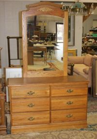 Chest of Drawers with Mirror Chest of Drawers with Mirror