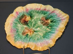 Majolica Leaf Dish Etruscan Majolica leaf dish, 9