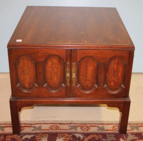 Mahogany Chinese Chippendale Lamp Table Tidewater collection by Morganton, 24